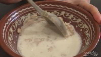 пасхальный кулич с сухофруктами и орехами