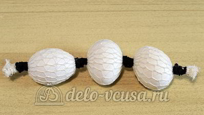 пасхальные яйца в сетку