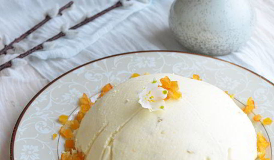 Рецепт творожной пасхи с марципаном и изюмом