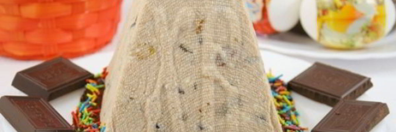 Творожная пасха шоколадная с сухофруктами