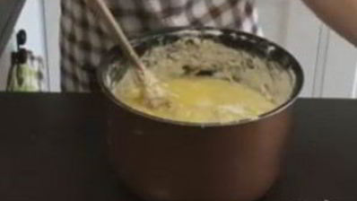 вкусный пасхальный кулич с цедрой и цукатами