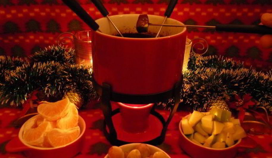 Рецепт шоколадного фондю горячего наслаждение