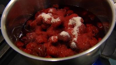 сметанная панна котта с вишневым соусом