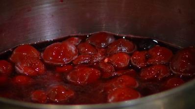 сметанная панна котта с вишневым соусом