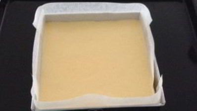 бисквитный рулет с брусничным суфле