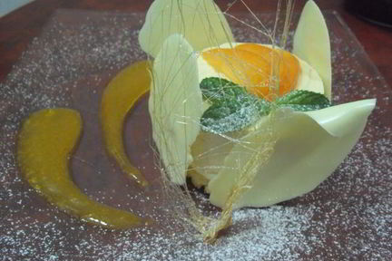 Карамельное суфле с абрикосовым пюре