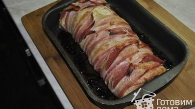 куриное суфле с фисташками в беконе