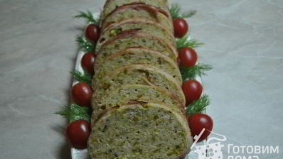 куриное суфле с фисташками в беконе