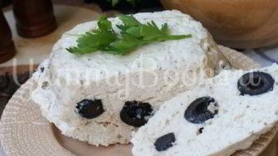 куриное суфле с оливками на пару в мультиварке