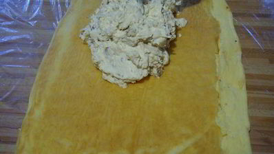 рулет-суфле с пармезаном и вялеными томатами