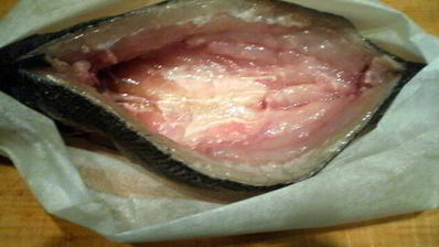 сибас с творожно-сырным суфле и семгой