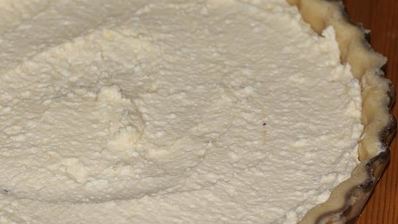 сладкий киш с творожным суфле и абрикосами