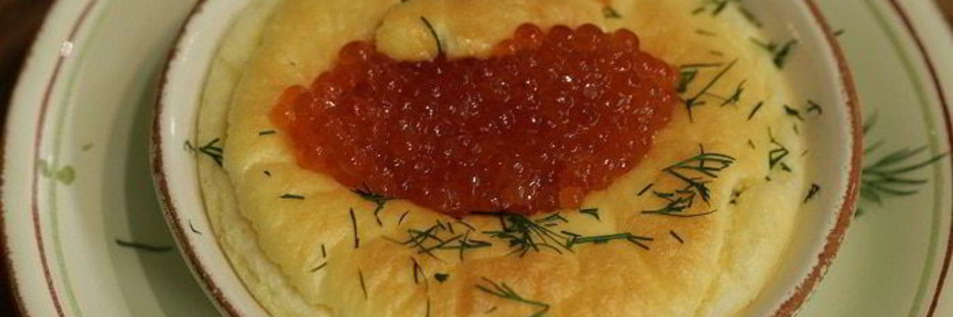 Сливочное суфле с красной икрой