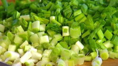 сливочное суфле с зеленым луком и тимьяном