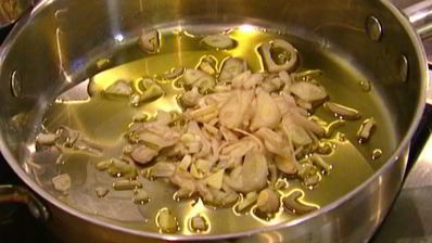 сливочное суфле с зеленым луком и тимьяном