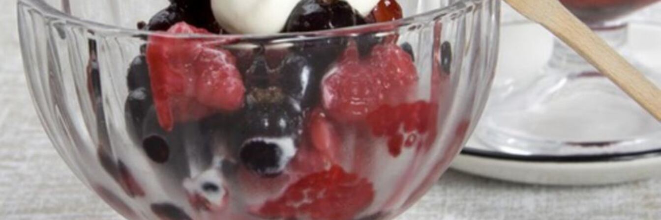 Сметанное суфле с ягодами