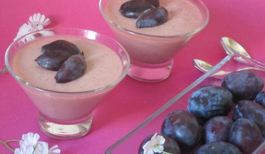 Рецепт суфле из слив со сгущенным молоком