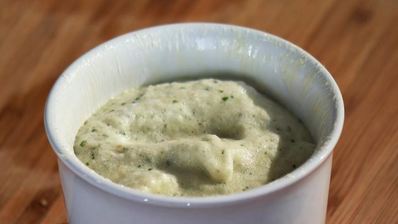 суфле из трески с медово-горчичным соусом и запеченными помидорами