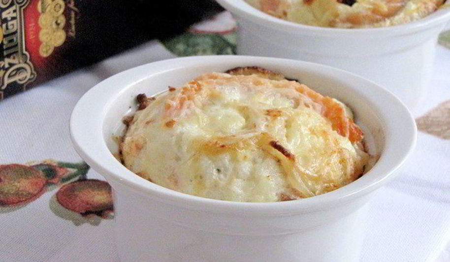 Рецепт суфле с рисом, семгой и сыром джюгас