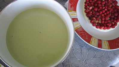 торт-суфле мята с земляникой