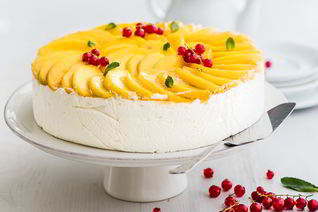 Торт-суфле с персиками