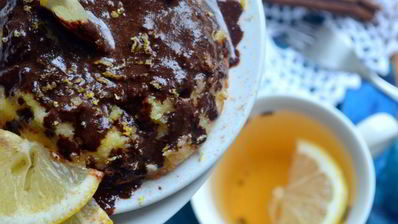 творожно-лимонное суфле под растопленным шоколадом