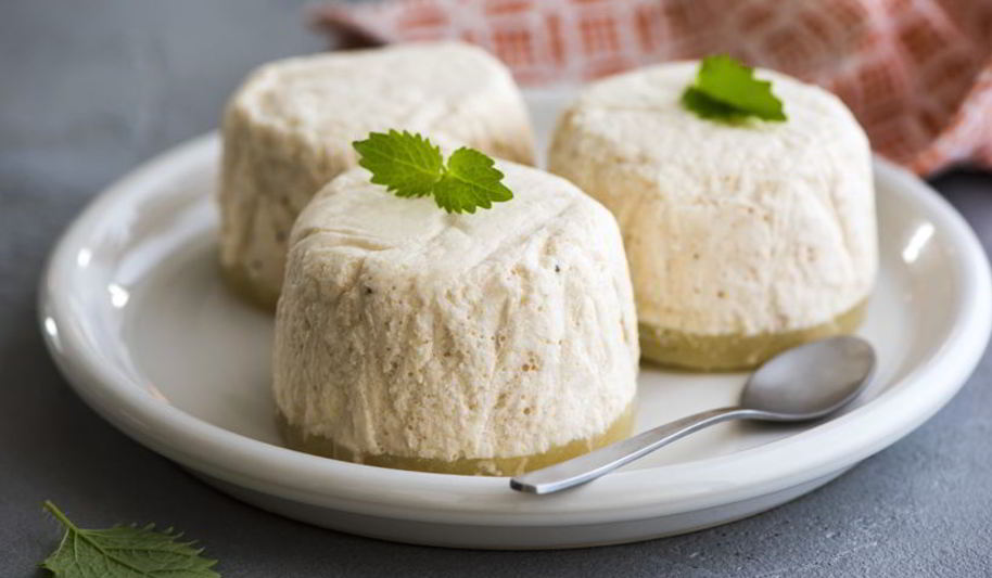 Рецепт творожного суфле с ананасом и бананом