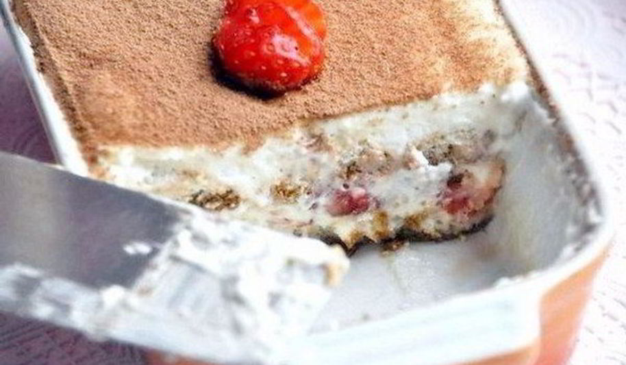 Рецепт клубничного тирамису с творогом и бананом