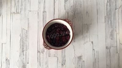 вишневый крамбл с миндалем