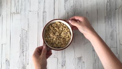 вишневый крамбл с миндалем