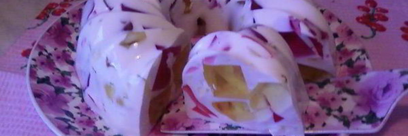 Вкусный десерт из разноцветного желе