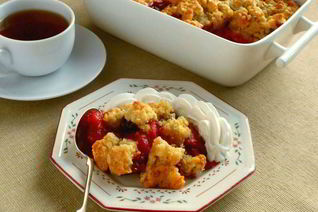 Яблочно-вишневый крамбл