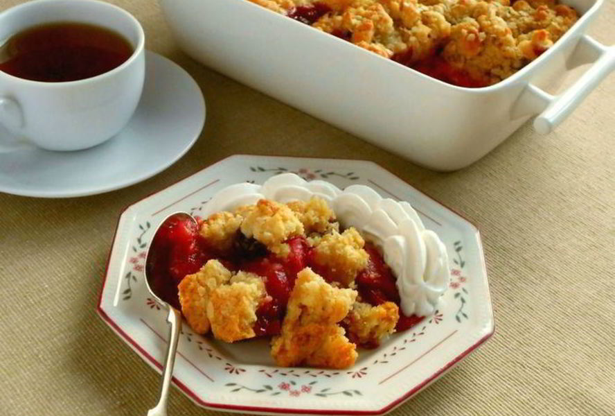 Яблочно-вишневый крамбл