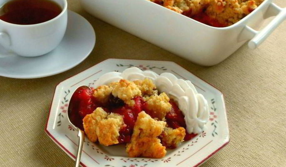 Рецепт яблочно-вишневого крамбл