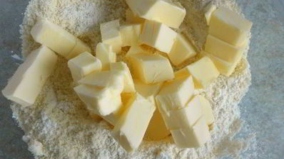 яблочно-вишневый крамбл