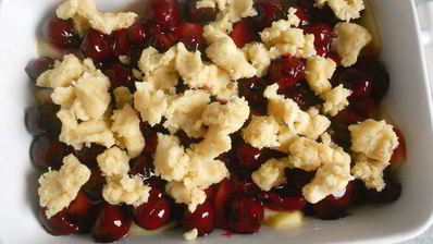 яблочно-вишневый крамбл