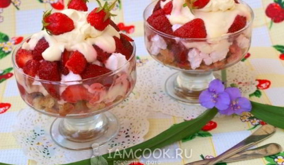 Рецепт клубничного десерта с зефиром