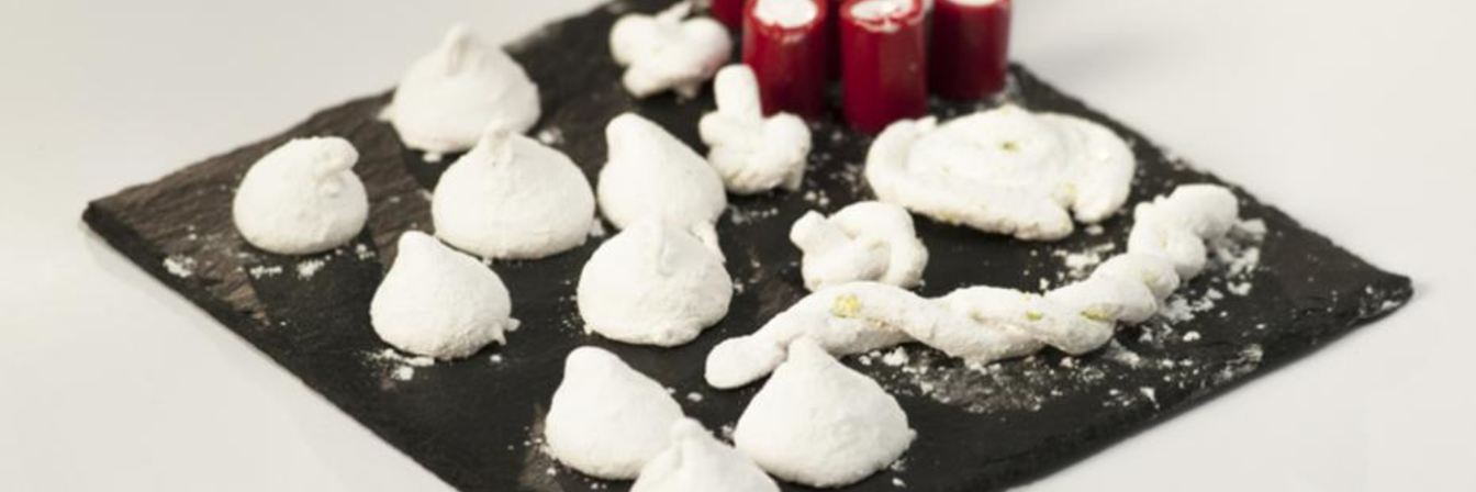 Маршмеллоу в малиновой глазировке