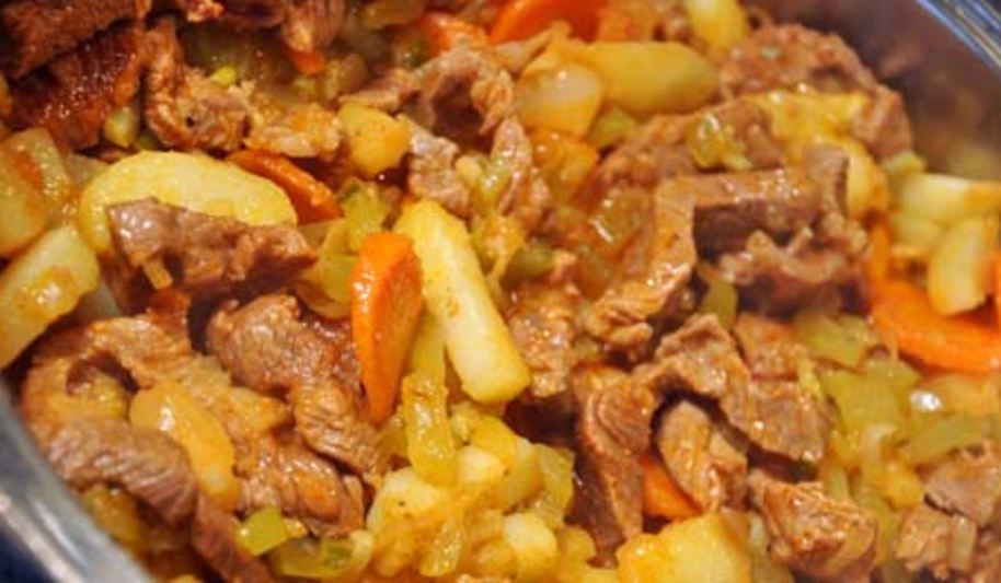 Рецепт азу из говядины по-татарски в мультиварке