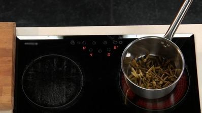 азу из говядины с соленой черемшой