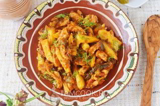 Азу из индейки на сковороде