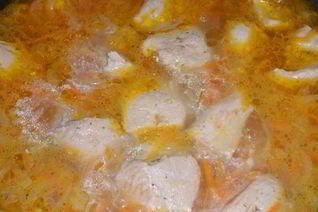 Азу из индейки с шафрановой подливой