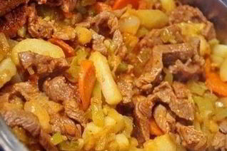 Азу мясное с соленым огурцом