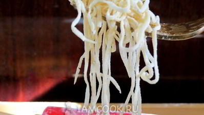 домашняя лапша двух видов