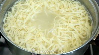 домашняя лапша двух видов