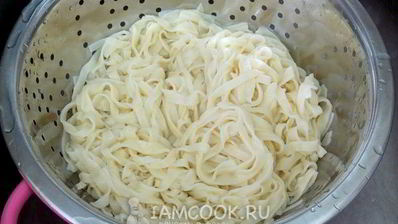 домашняя лапша двух видов