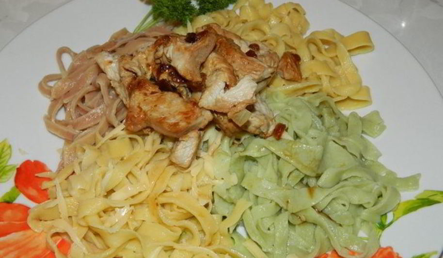 Рецепт домашней лапши из овощного пюре