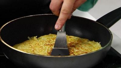 драник с грибным соусом