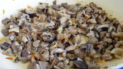 драники из картошки с грибным соусом