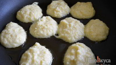 драники из картошки с грибным соусом